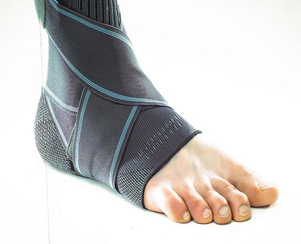Adoptez l'orthèse hallux valgus pour un confort optimal.
